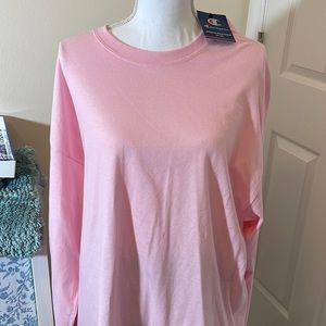 NWT light pink long sleeve Champion brand